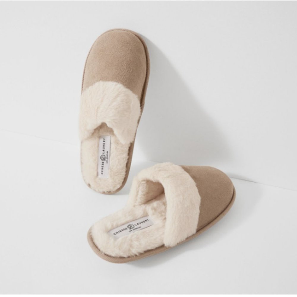 NWT Chinese Laundry Slippers L/XL